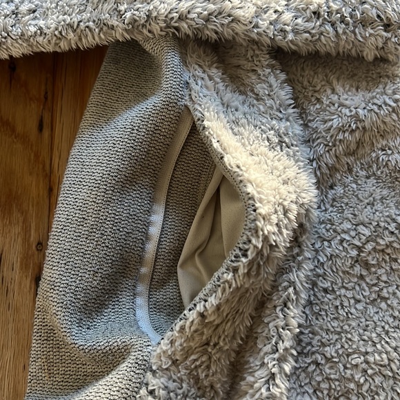 The North Face Soft and Cozy Zip-up Jacket - Picture 5 of 6